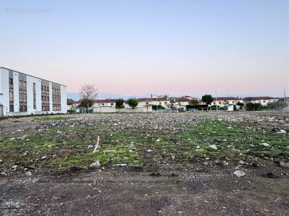 Terrain à AURILLAC