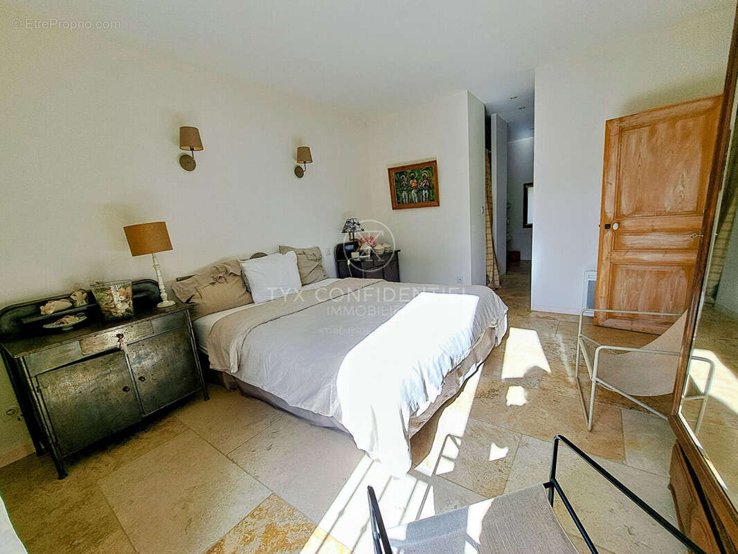 Mas de ville Saint Remy De Provence 260 m2 - photo 9