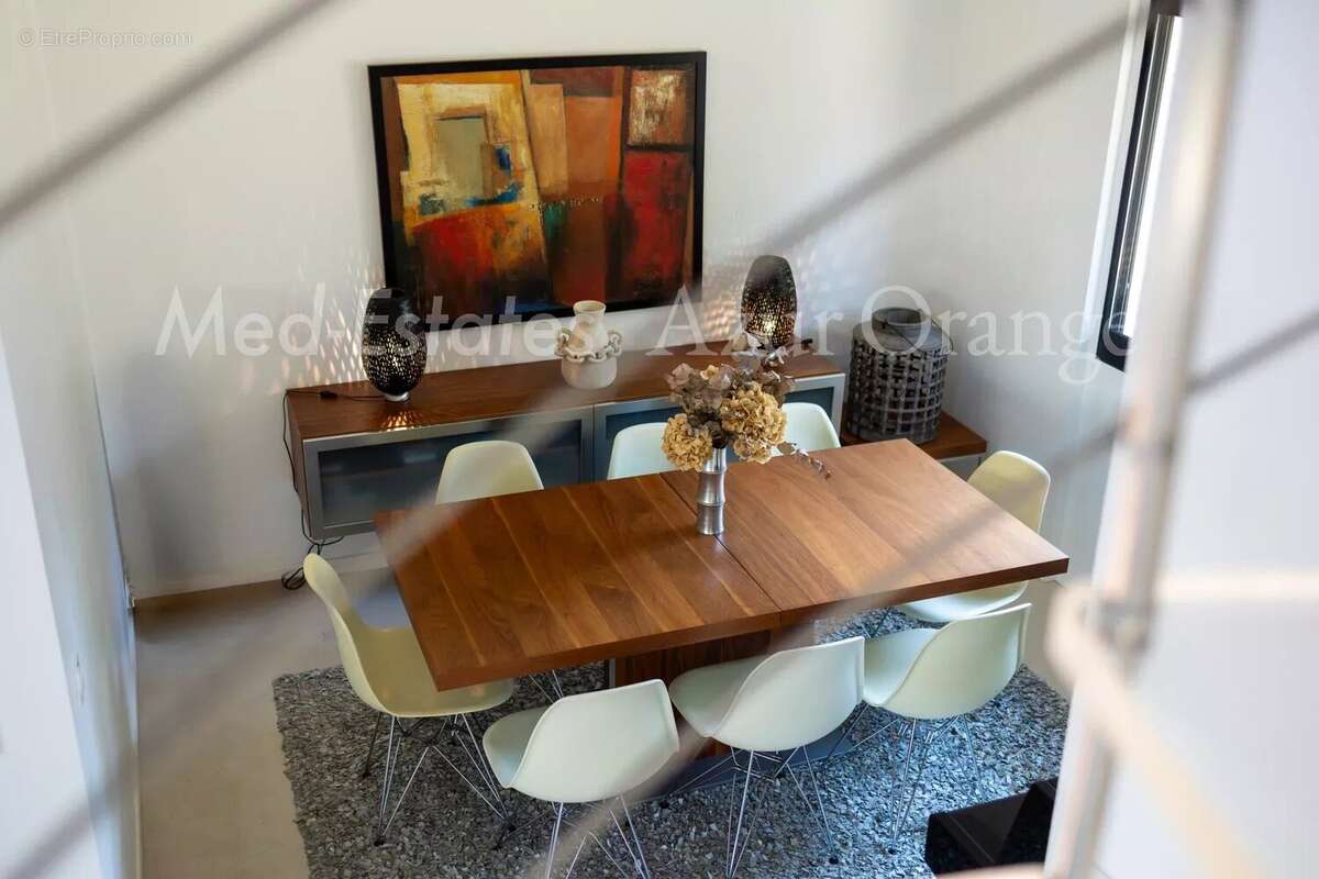 Maison à PLAN-DE-LA-TOUR