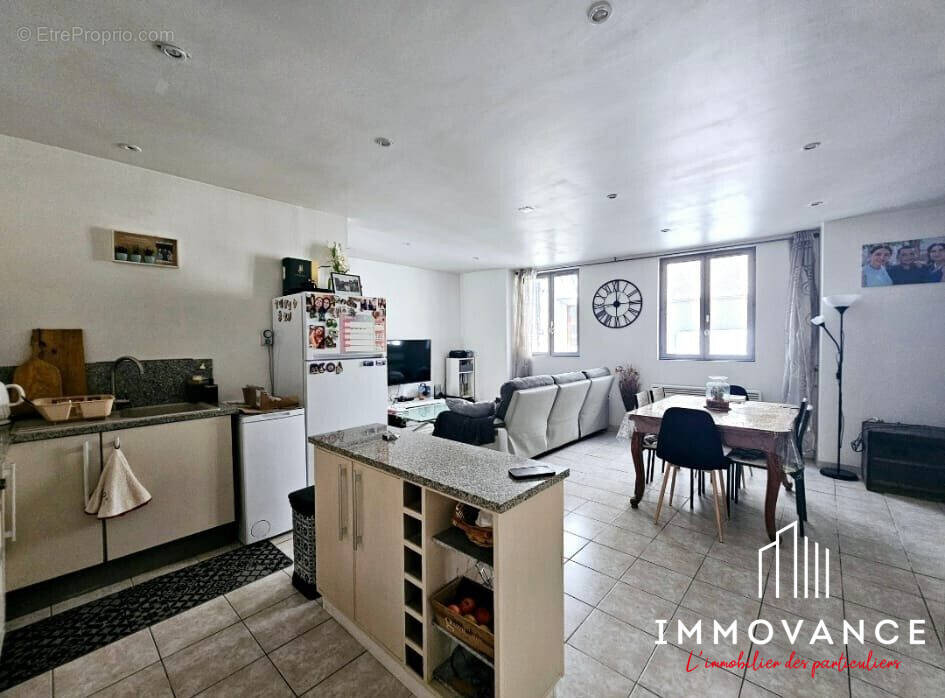 Appartement à SAINT-AFFRIQUE