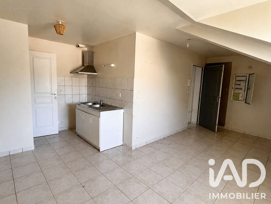 Appartement 220 m² à Saint-Nicolas-De-Redon  - photo 8