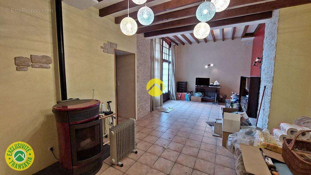 Maison rénovée avec dépendances - photo 9