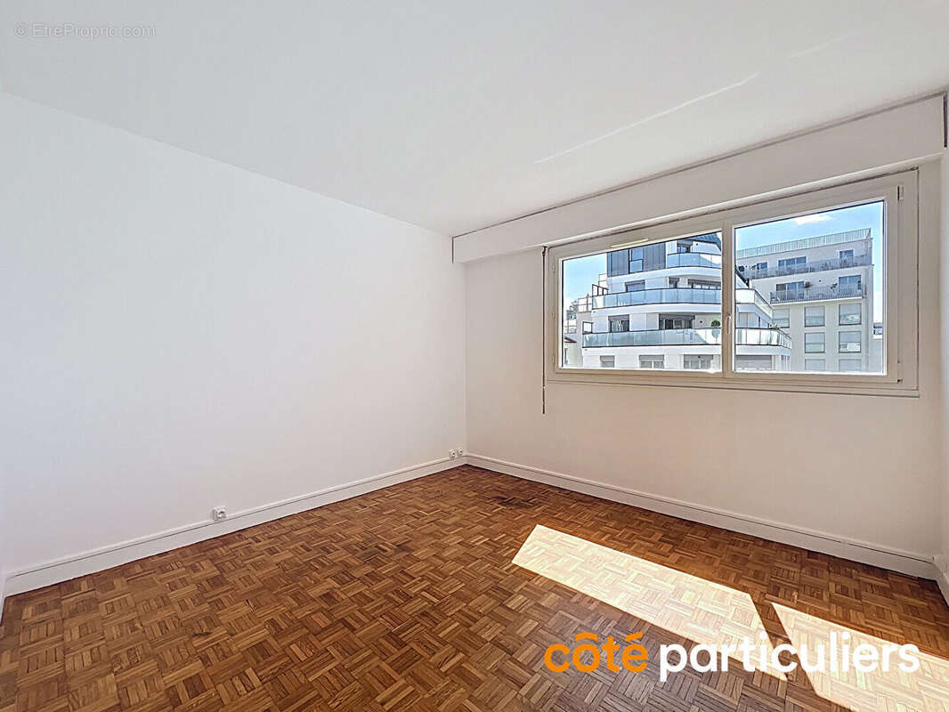 Appartement à ISSY-LES-MOULINEAUX