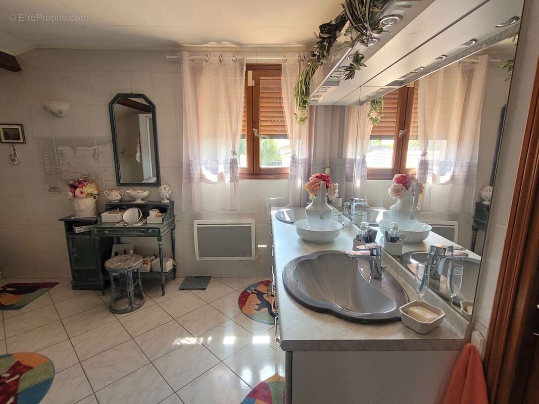 Belle propriété avec deux habitations. - photo 15