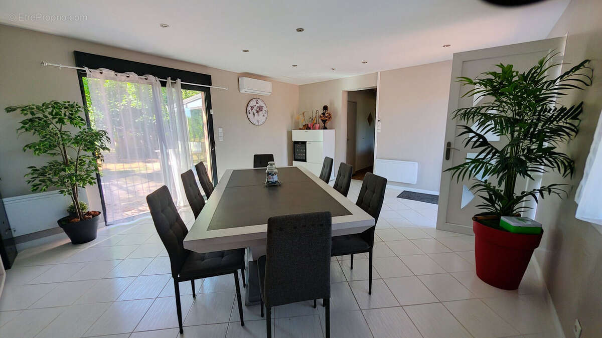 Maison à SAINT-GERMAIN-DES-FOSSES