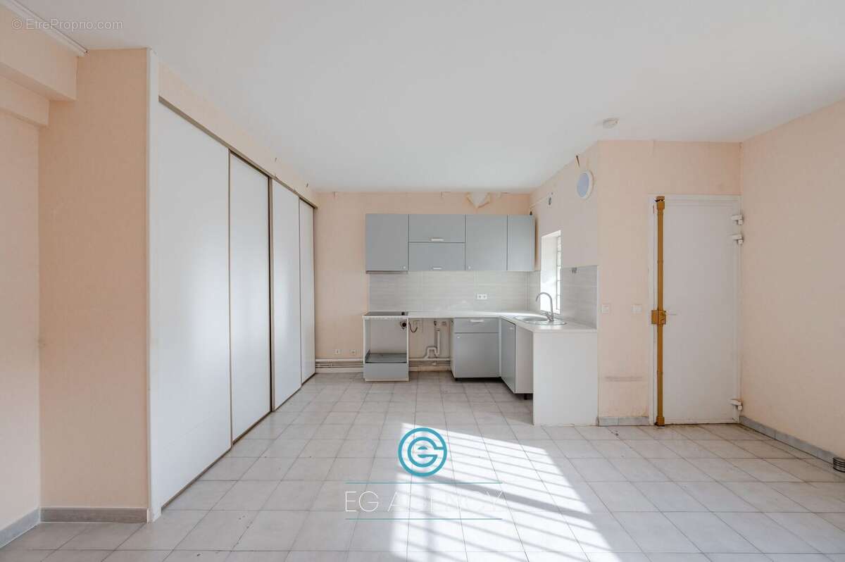 Appartement à MARSEILLE-9E