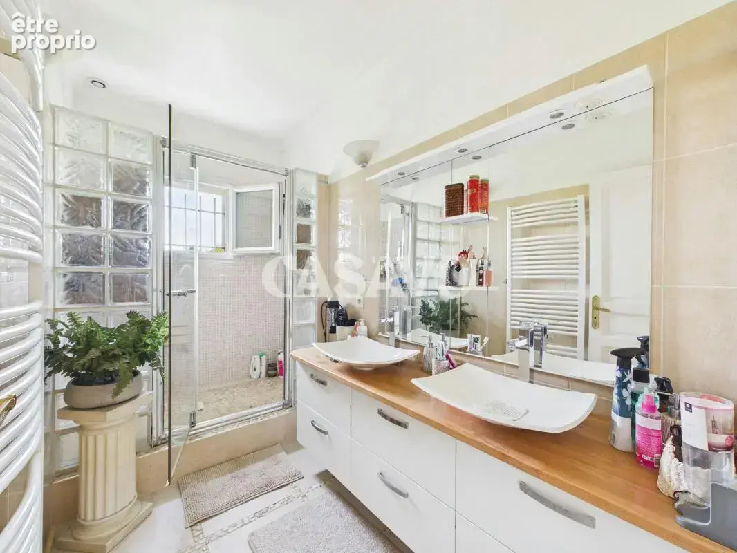 Vente Maison 8 pièces de 180m² - 95200 Sarcelles - photo 18