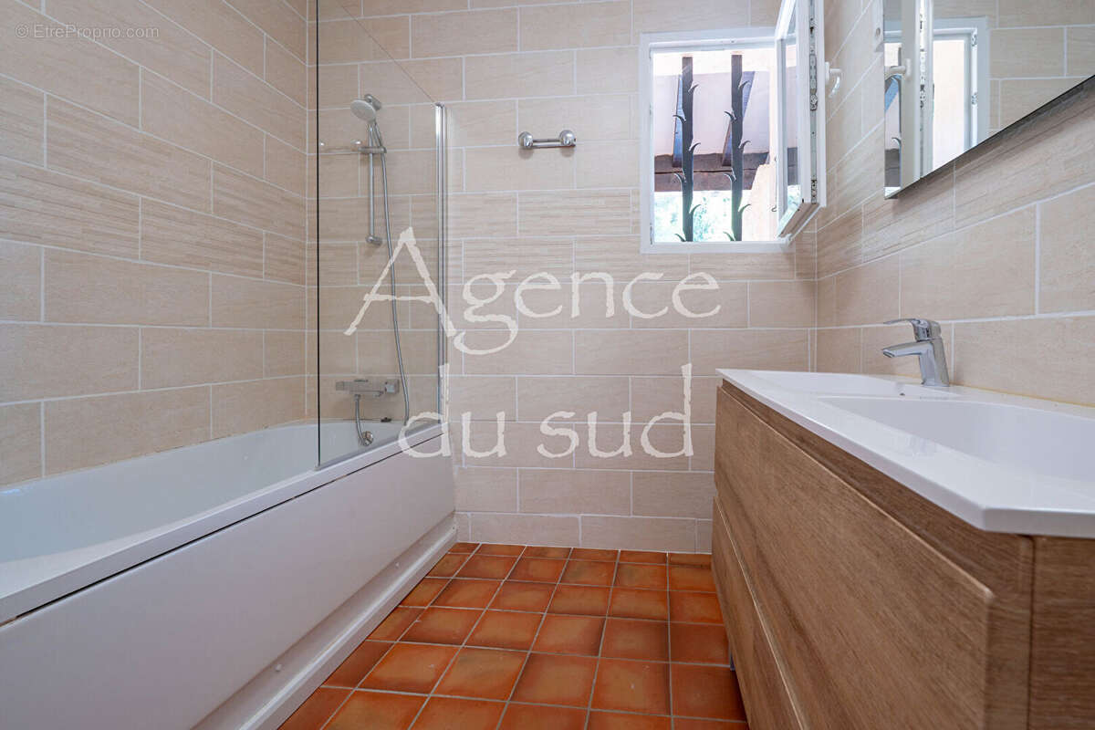 Villa de plain pied Type 6 de 146m²  - LA CADIERE D'AZUR - photo 15