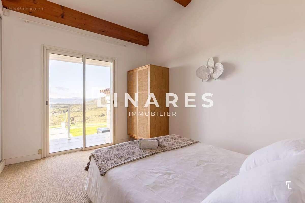 Maison à LA CADIERE-D'AZUR