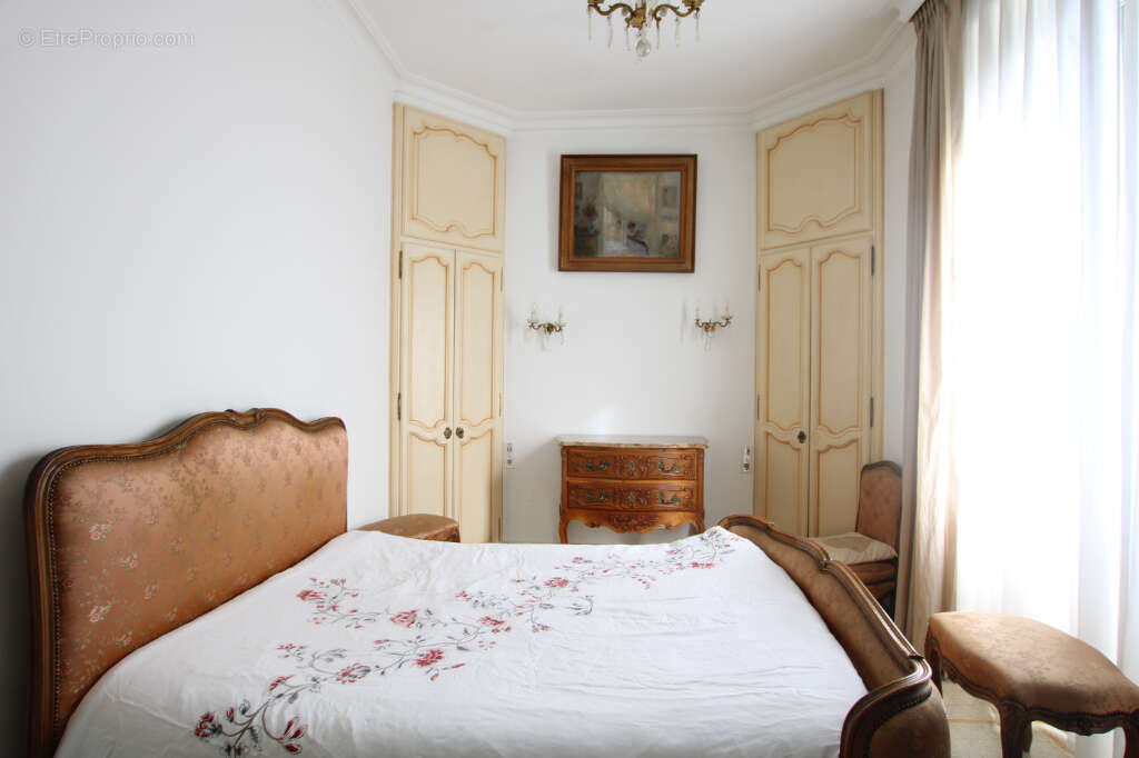 Rare enssemble immobilier proche rempart - photo 9