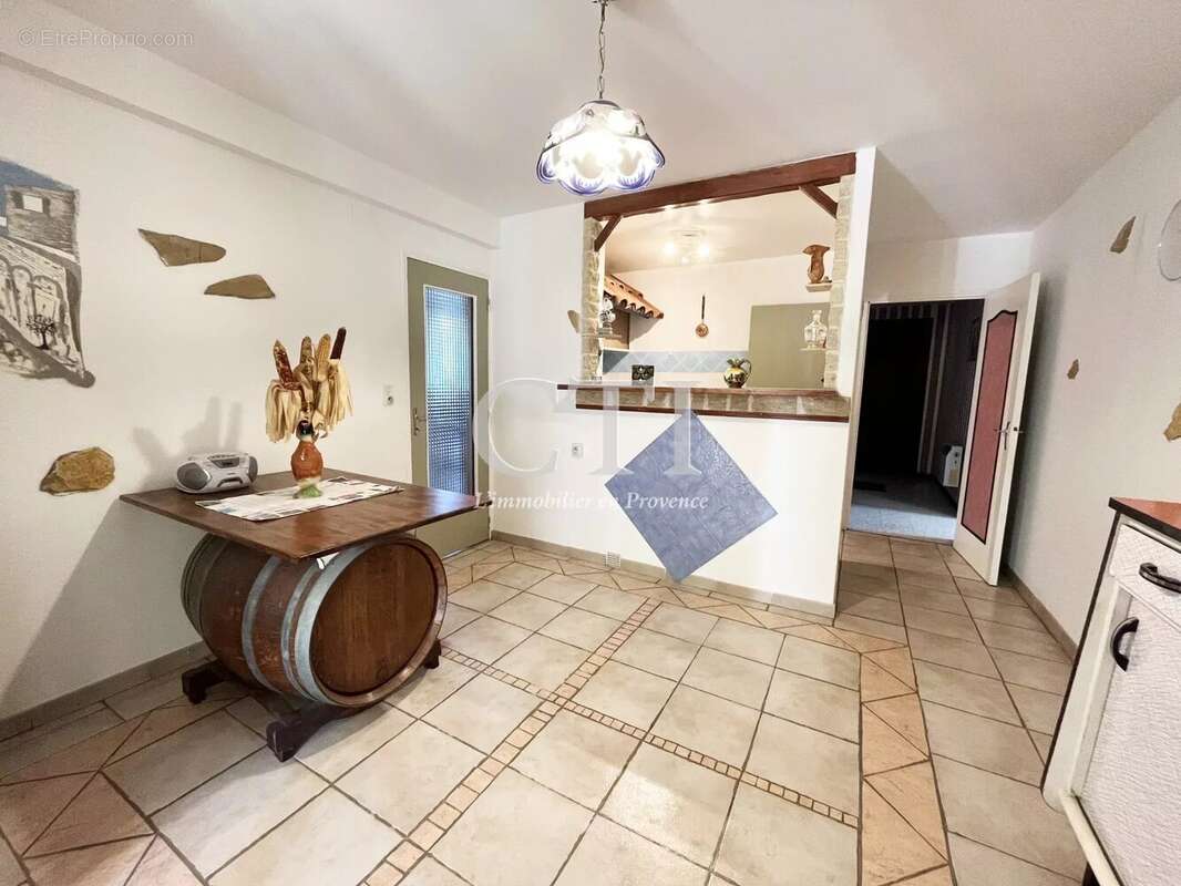 Maison à VAISON-LA-ROMAINE