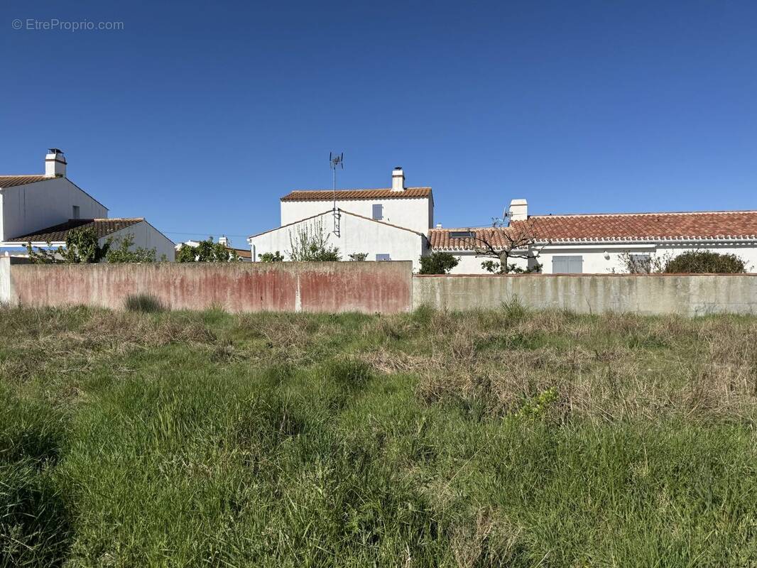 Terrain à LA GUERINIERE