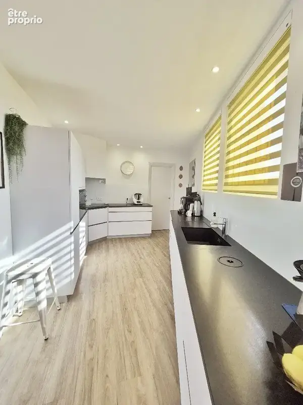 Luxueux Duplex avec Vue Panoramique sur Béziers, Dernier étage & Ascenseur Privé - photo 13