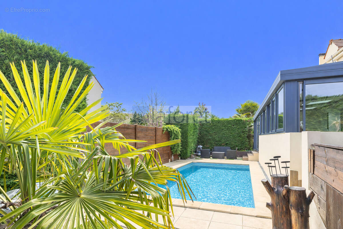 Maison à LONGJUMEAU