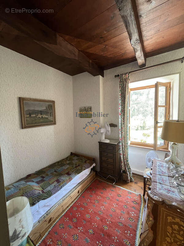 Sylvanès, vente maison avec jardin et garage. - photo 8