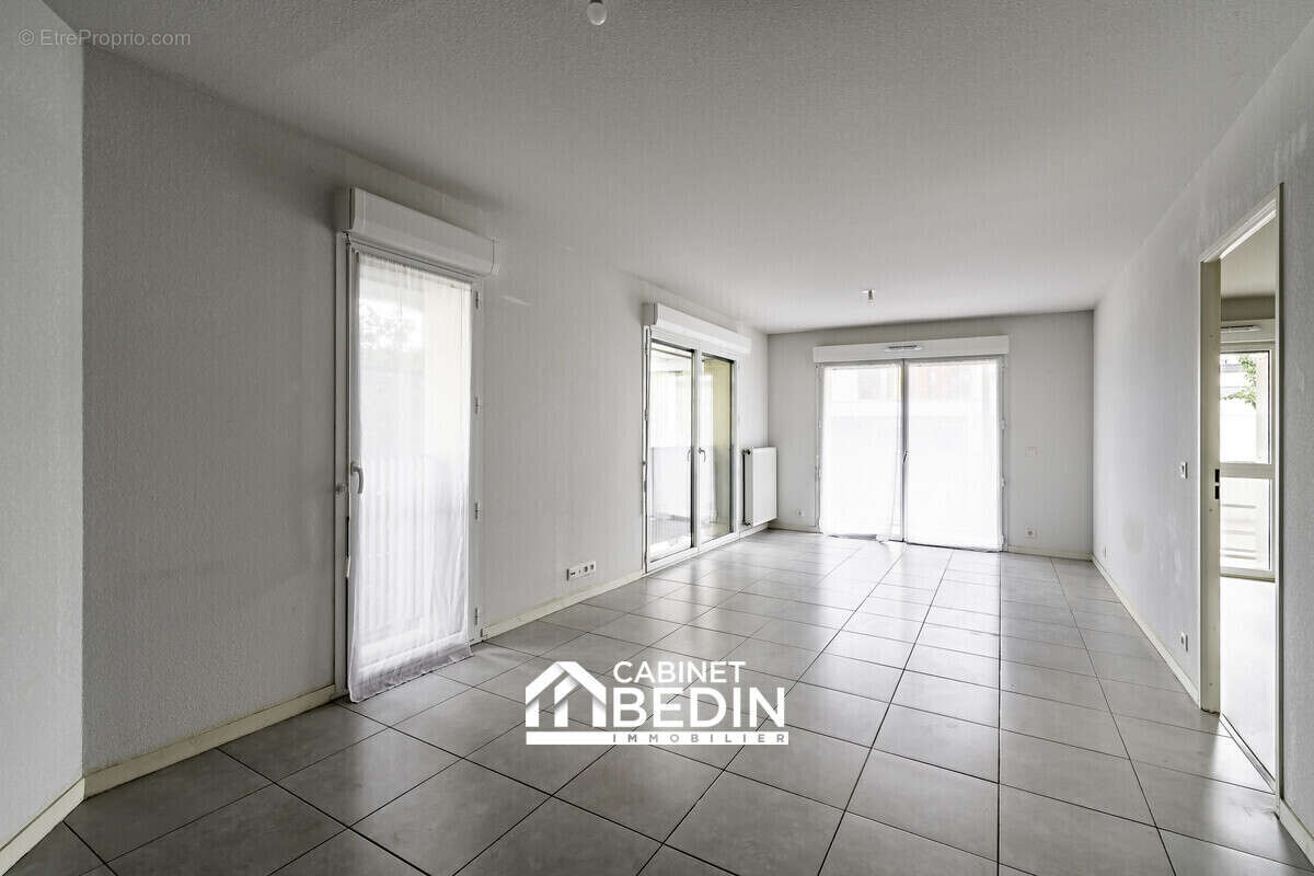Appartement 64 m² à Talence  - photo 2