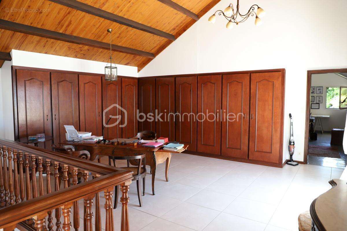 Maison à SAINT-DENIS