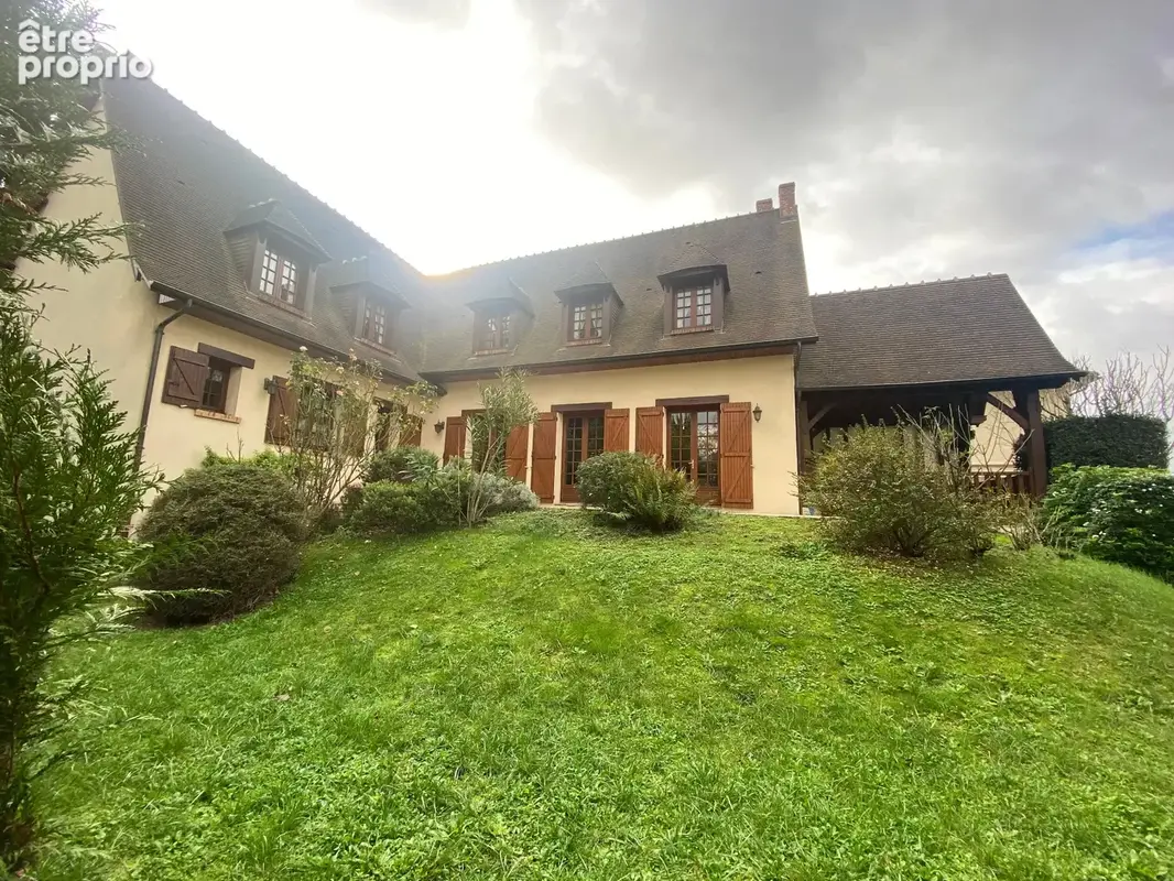 Dpt  (93), à vendre  maison P6 de 255 m² - Terrain de 808,00 m² - photo 12