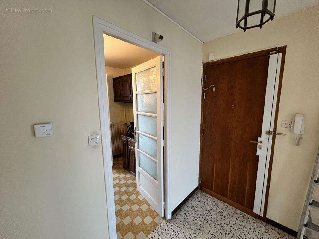 Marseille 9  dromel  type  3 /4  de 70 m2 au 7 ieme etage - photo 9