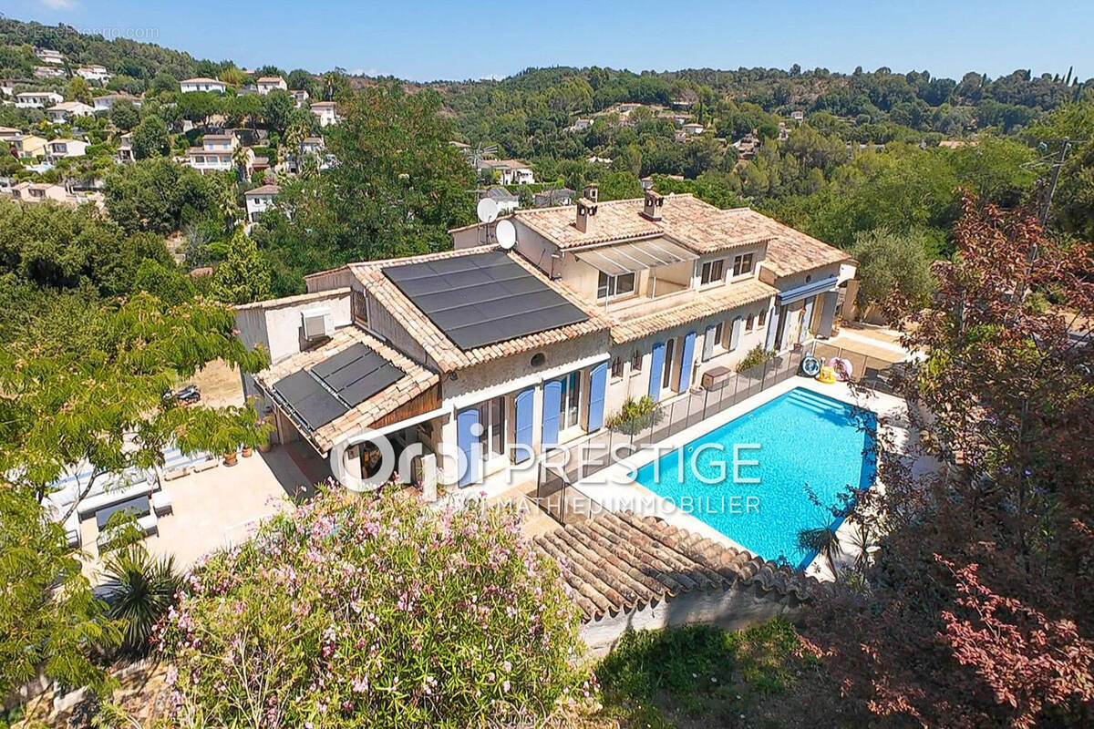 Maison 149 m² à Biot  - photo 2