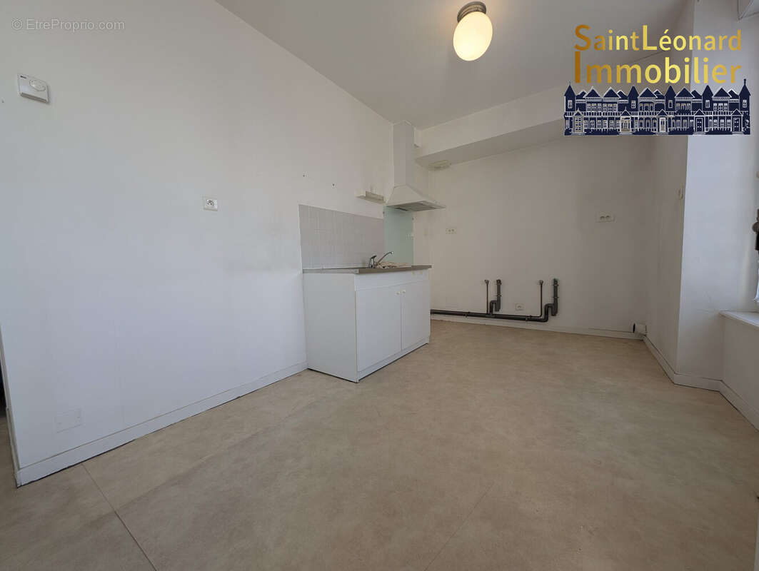 Appartement à FOUGERES