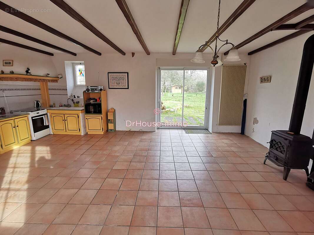 Maison à LA TURBALLE