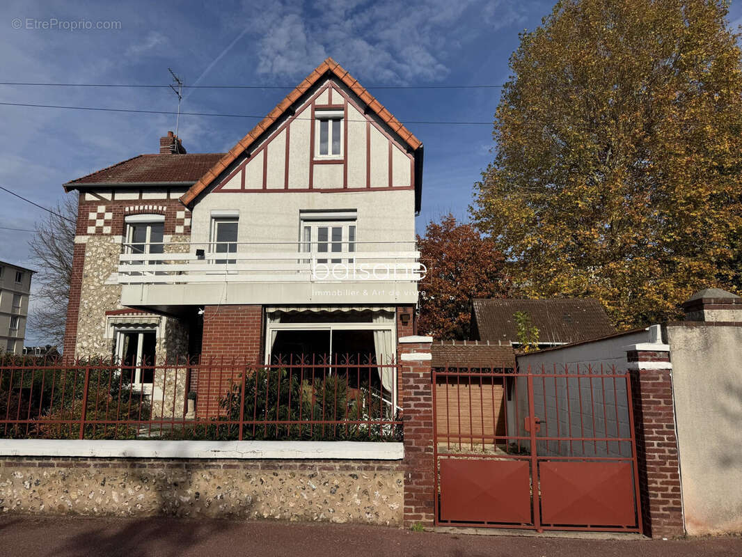 Maison à SOTTEVILLE-LES-ROUEN