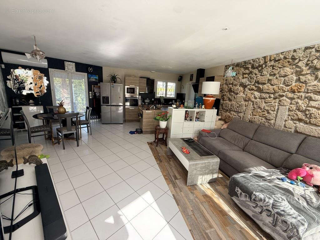 Maison à SAINT-SAVIN