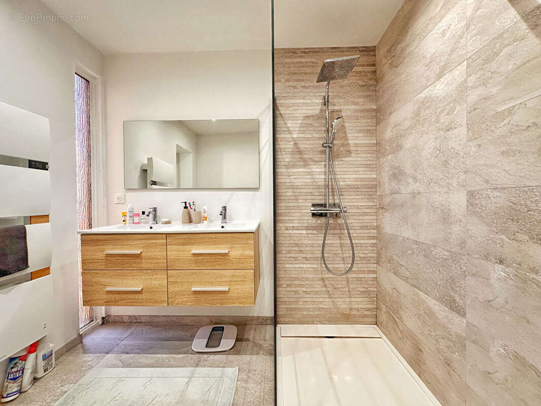 Maison à CLERMONT-FERRAND