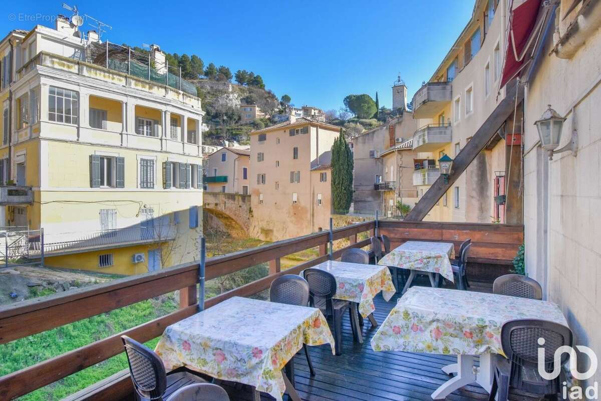 Photo 9 - Commerce à ROQUEVAIRE