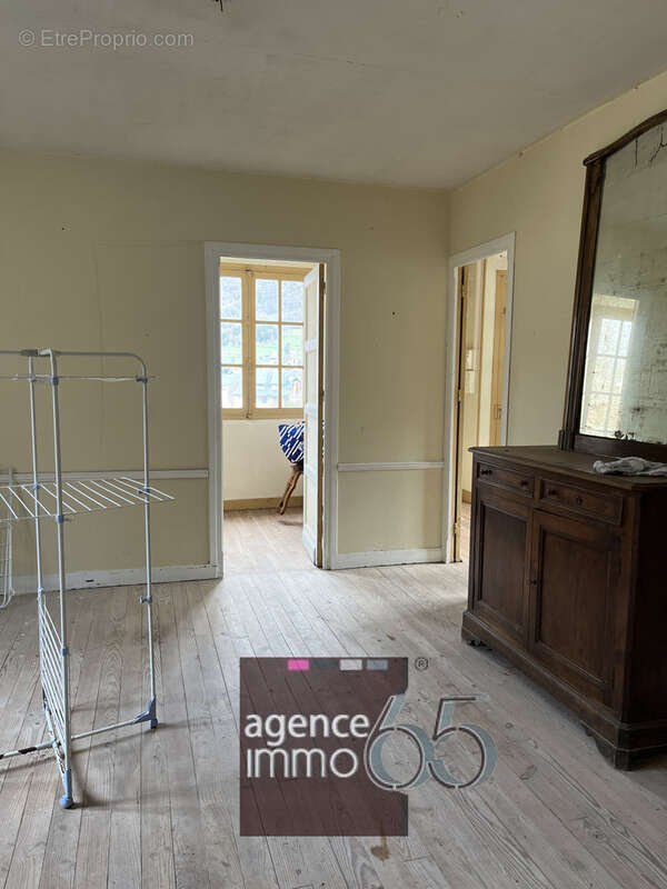 Maison à LUZ-SAINT-SAUVEUR