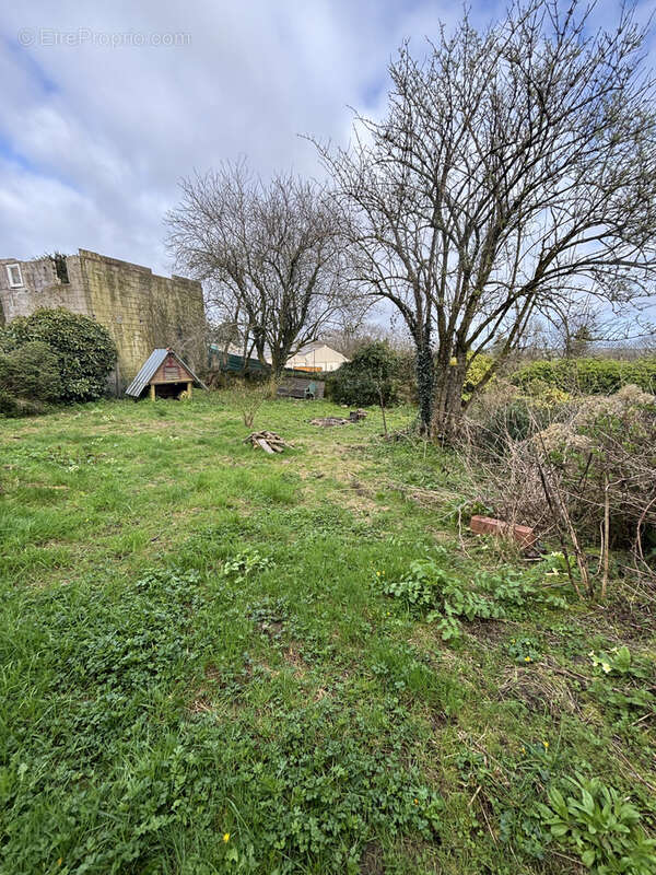 Maison à SEGLIEN
