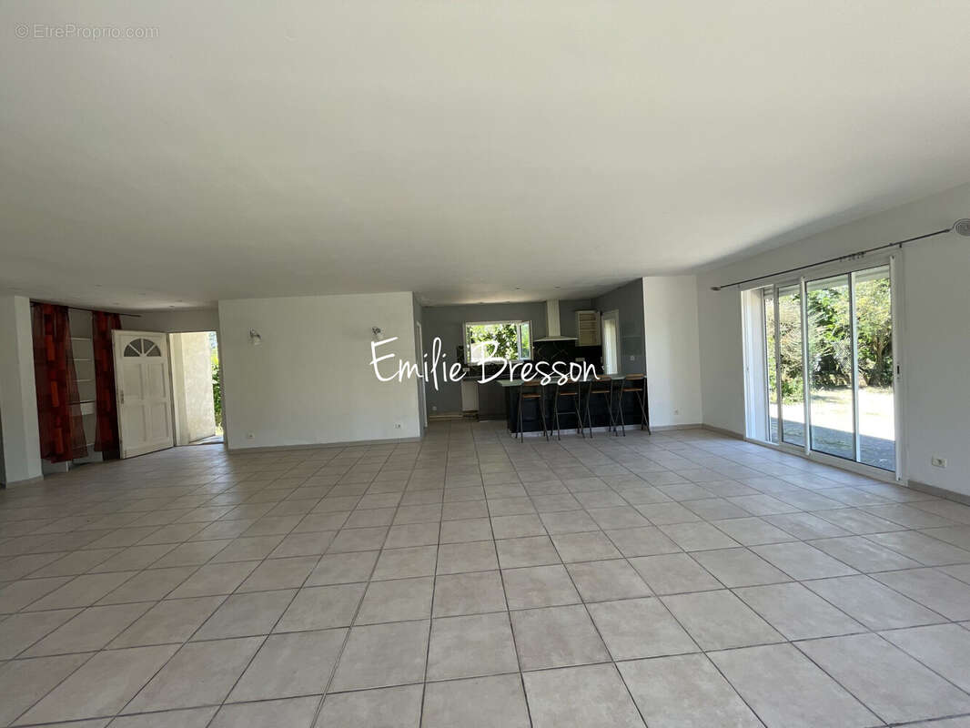 Maison 150 m² à Gaillac  - photo 2