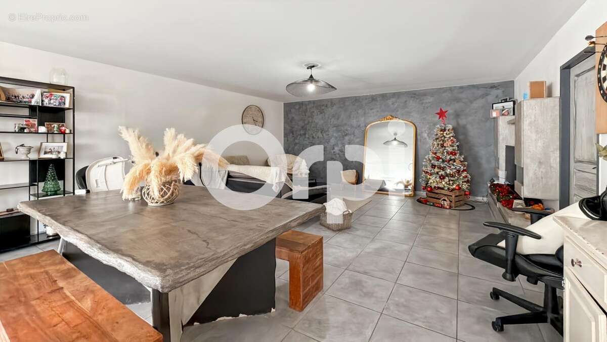Appartement à LABEGUDE
