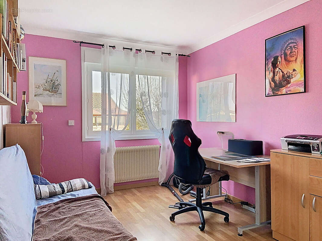 Maison à GIRONCOURT-SUR-VRAINE