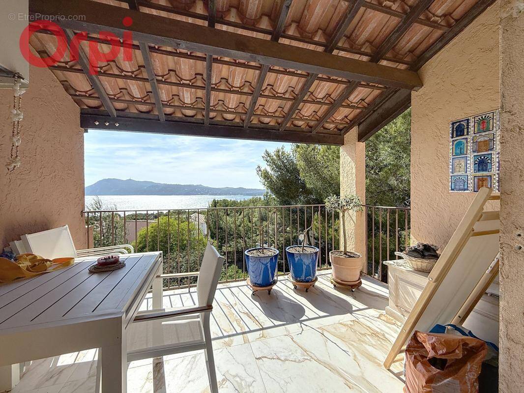 Appartement à SAINT-MANDRIER-SUR-MER