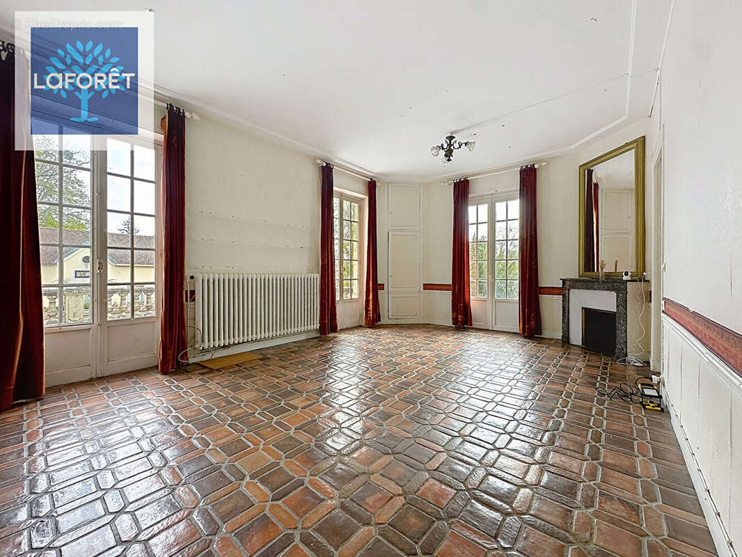 Maison à AUVERS-SUR-OISE