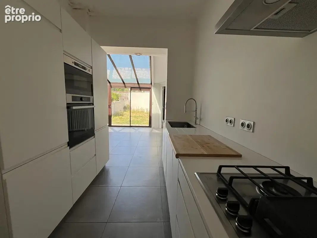 Maison Le Mans - 5 chambres - Garage - photo 5
