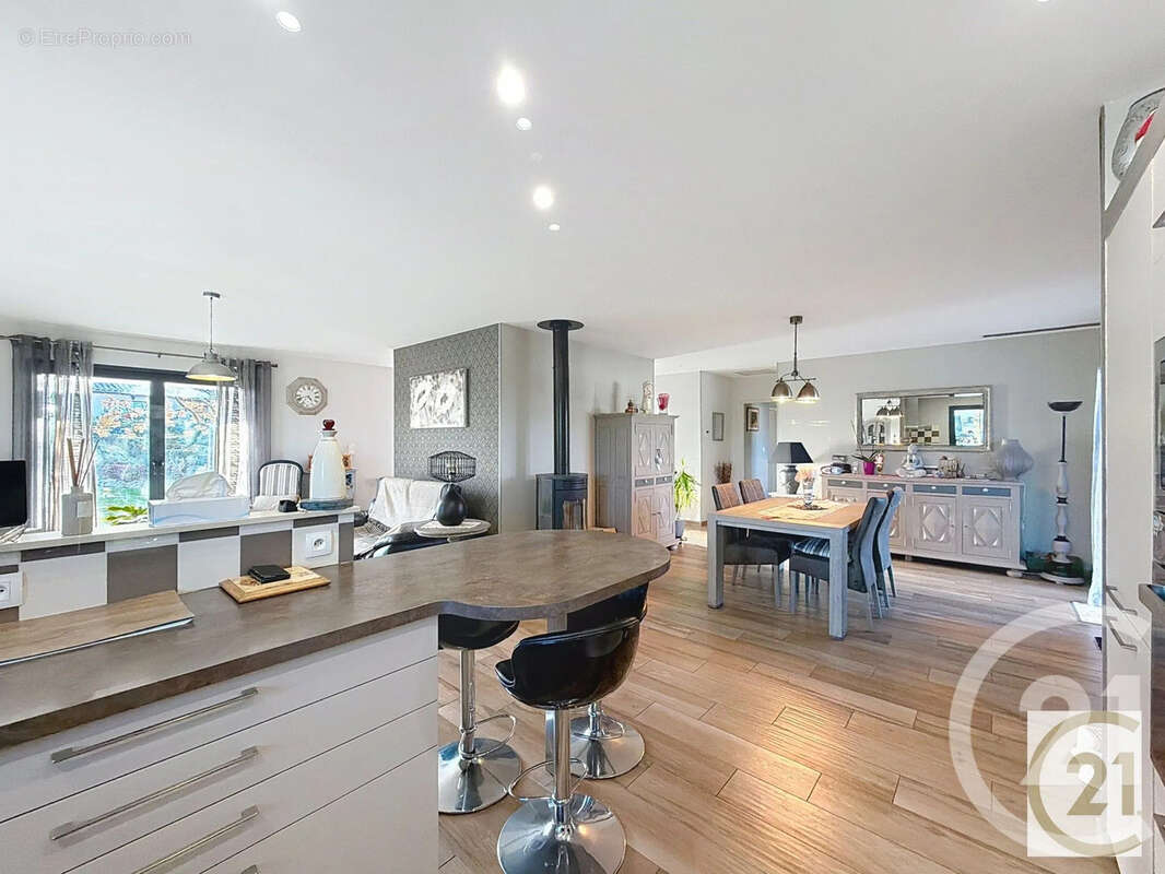 Maison 160 m² à Belbeze-De-Lauragais  - photo 2