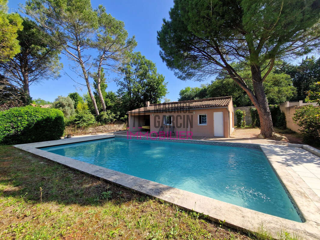 Maison à L'ISLE-SUR-LA-SORGUE