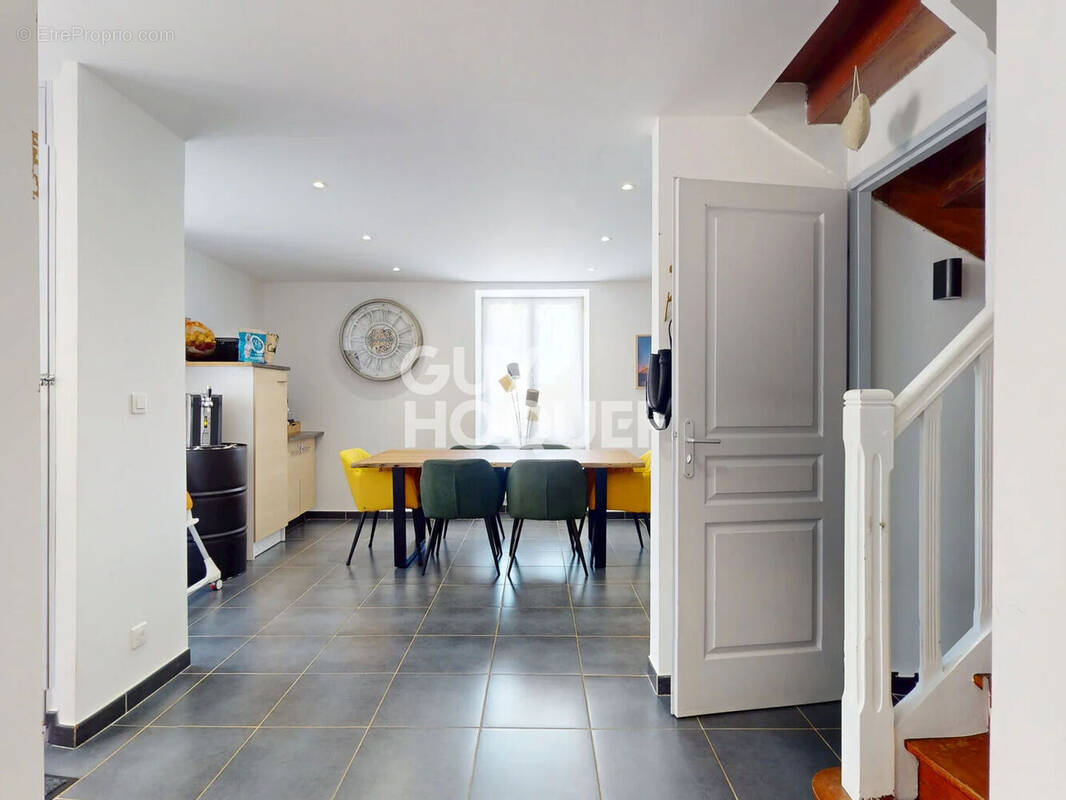 Maison à PUSY-ET-EPENOUX