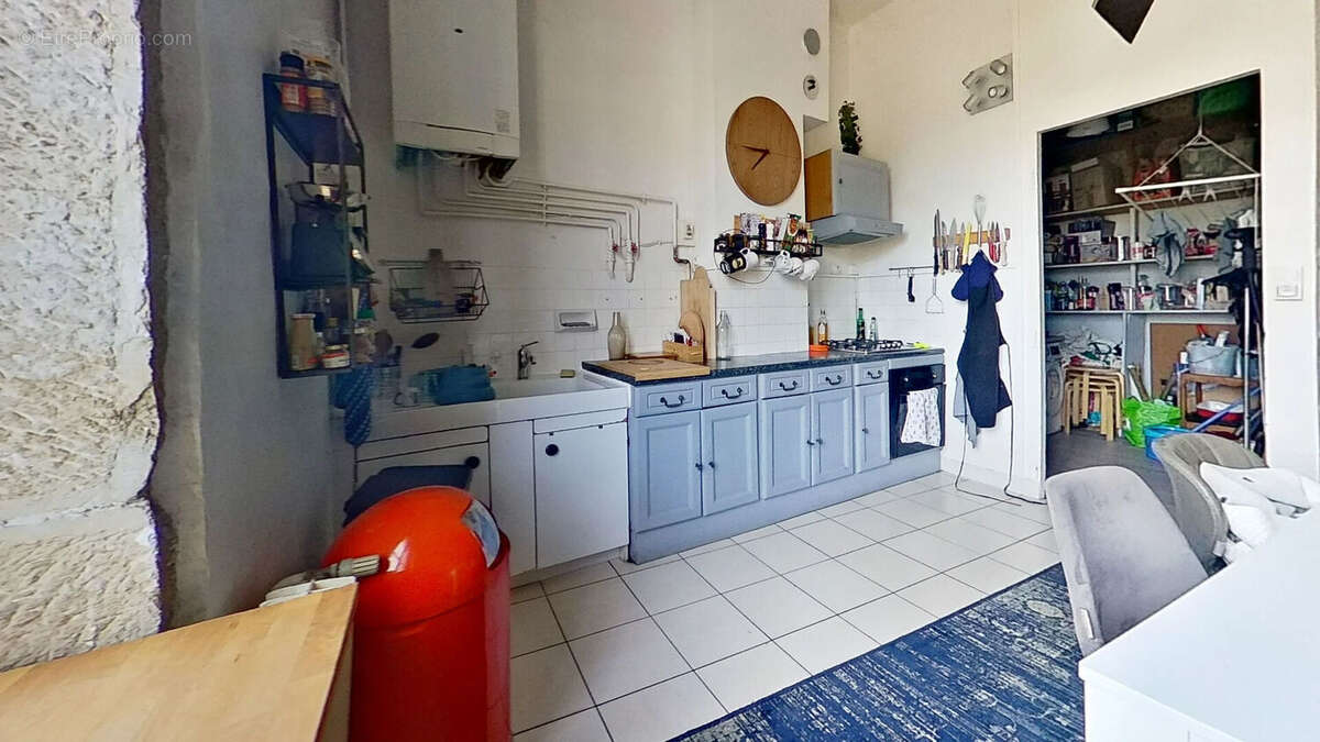 Appartement à LYON-8E