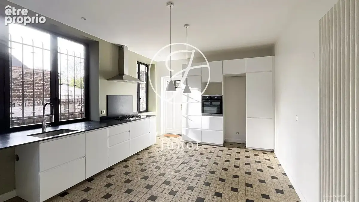 Marcq-en-Baroeul  – BROSSOLETTE – Maison à vendre – 8 pièces – 292,1m² loi Carrez – 6 chambres - Bureau – Terrasse – Jardin – St - photo 4