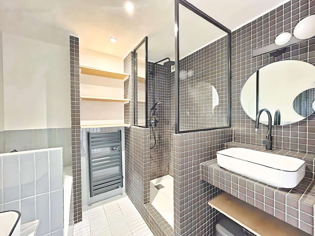 Appartement à LES LILAS