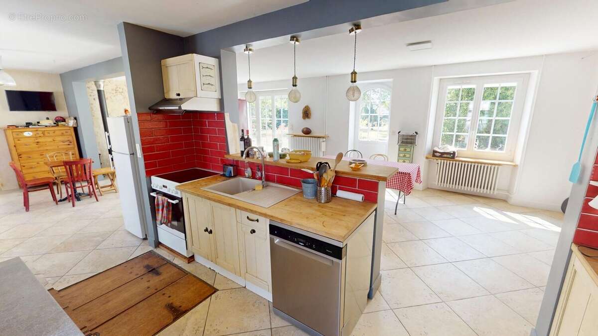 Maison 173 m² à Chaingy  - photo 4