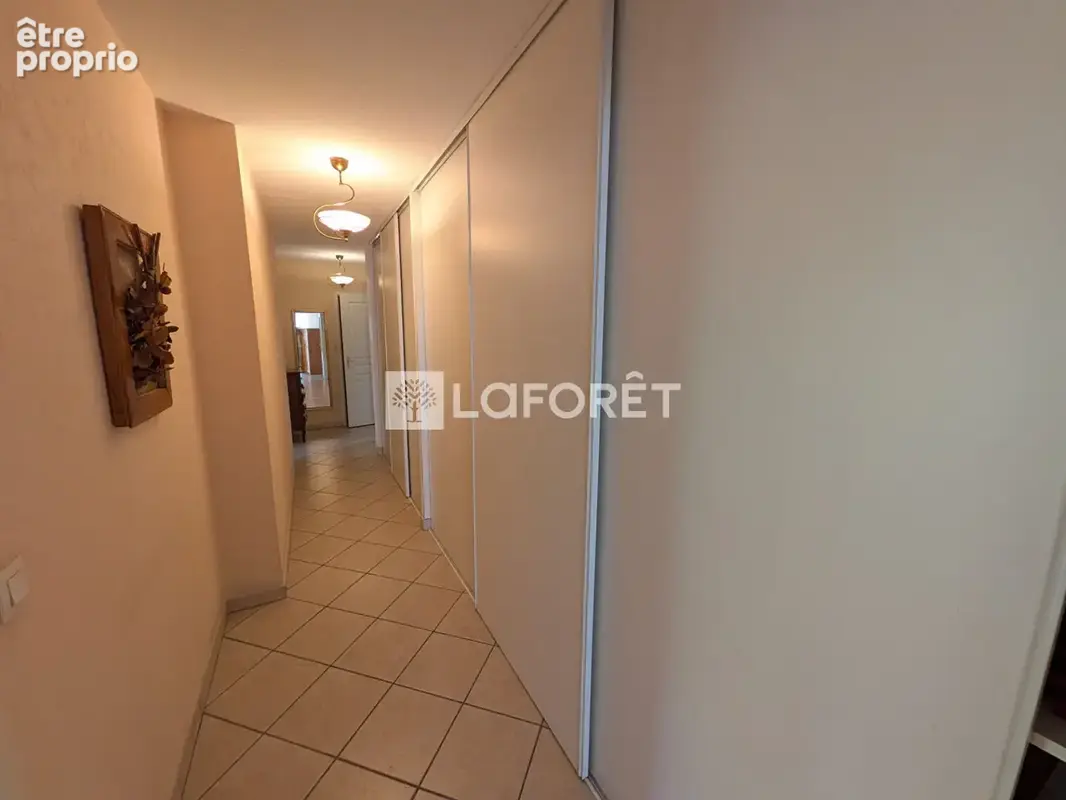 Appartement Irigny 4 pièce(s) 81 m2 - photo 8