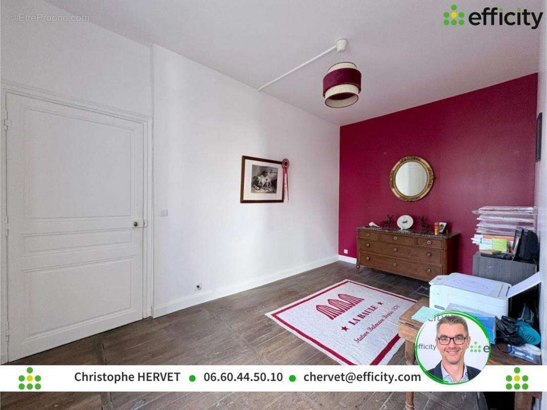 Maison 381 m² à Ruffec  - photo 11