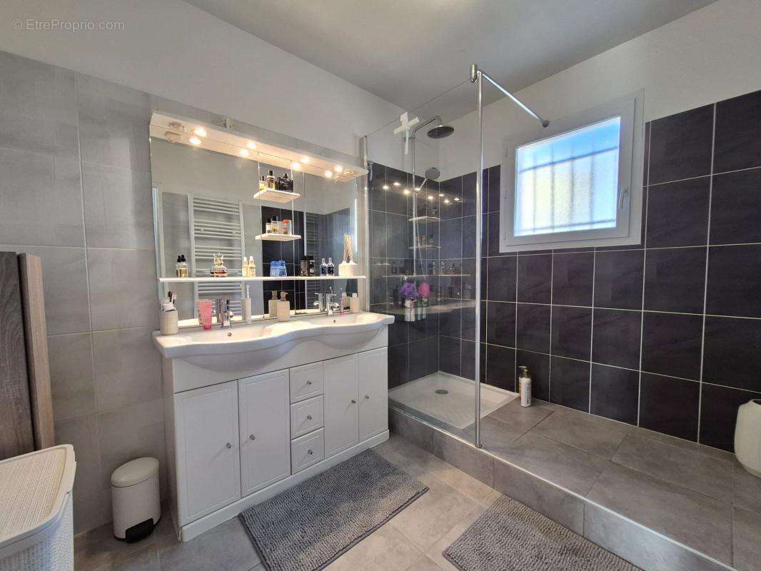 Maison à SAINT-HIPPOLYTE