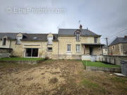 Maison à SAVIGNY-EN-VERON