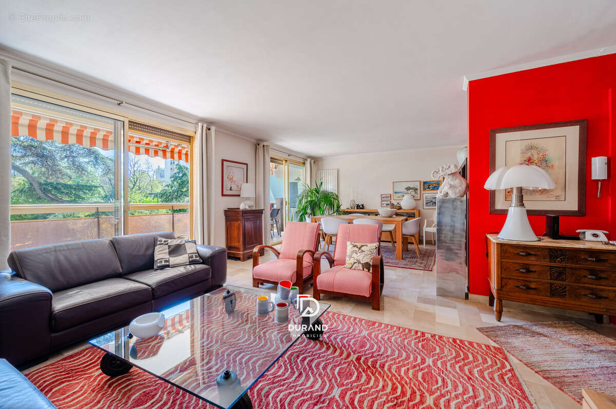 Appartement à MARSEILLE-9E